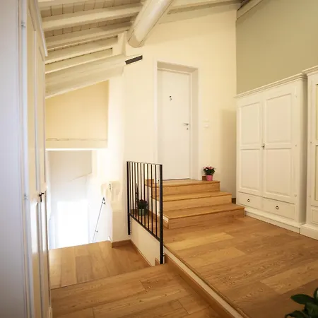 Relais La Rocca Bed & Breakfast *