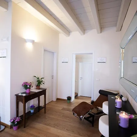 Relais La Rocca Oda ve Kahvaltı Solferino