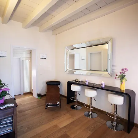 Nocleg ze śniadaniem Relais La Rocca