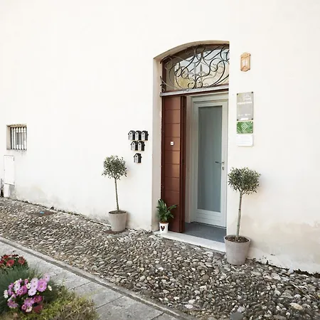 Oda ve Kahvaltı Relais La Rocca 3*