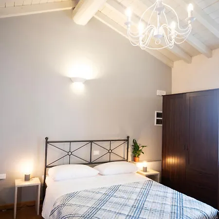 Nocleg ze śniadaniem Relais La Rocca Solferino