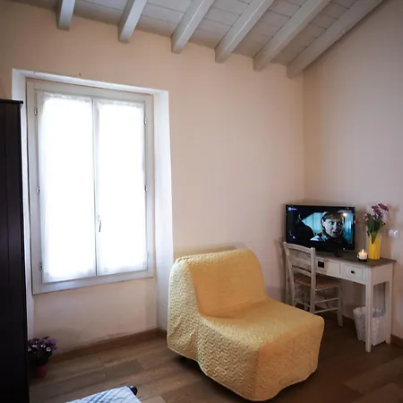 Relais La Rocca Bed & Breakfast Solferino